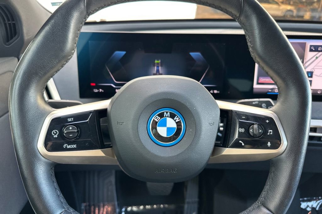 Used 2024 BMW iX xDrive50 w/ Sport Package image 26