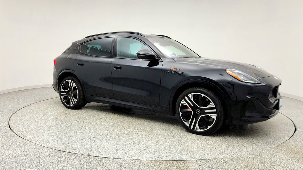 Used 2025 Maserati Grecale Folgore AWD/4WD image 3