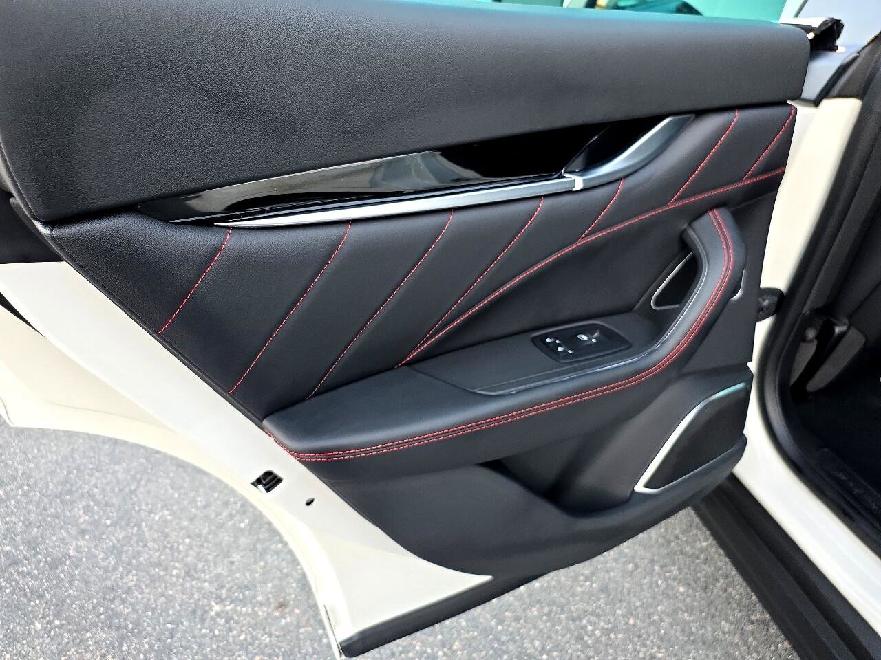 Used 2022 Maserati Levante GT image 47