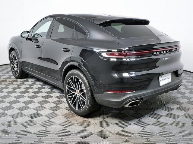 Certified 2024 Porsche Cayenne AWD image 36