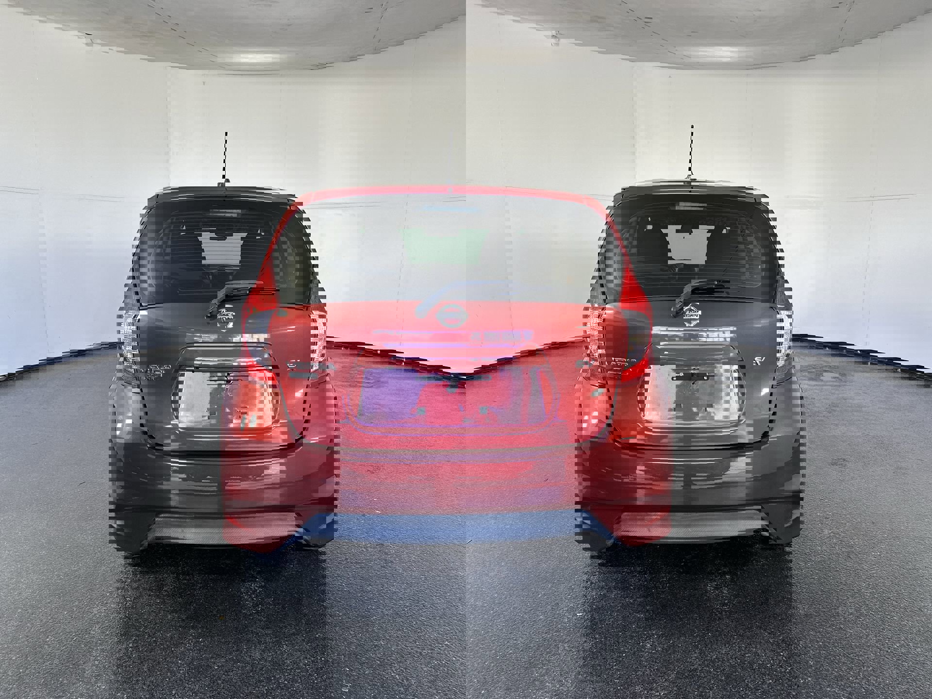 Used 2017 Nissan Versa Note SV image 10