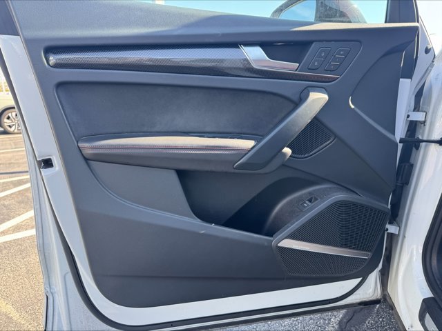 Used 2023 Audi SQ5 Premium Plus w/ Premium Plus Package image 9