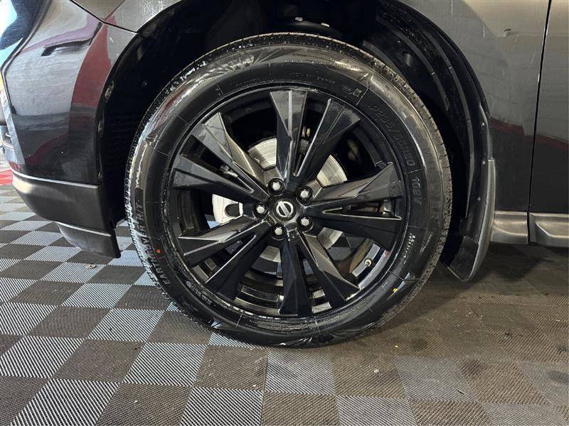 Used 2018 Nissan Pathfinder SL w/ Midnight Edition Package FWD image 31