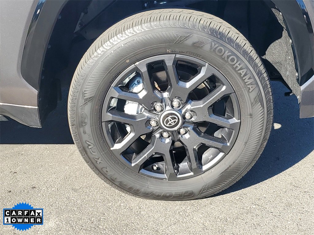 Used 2023 Toyota Tundra Platinum image 5