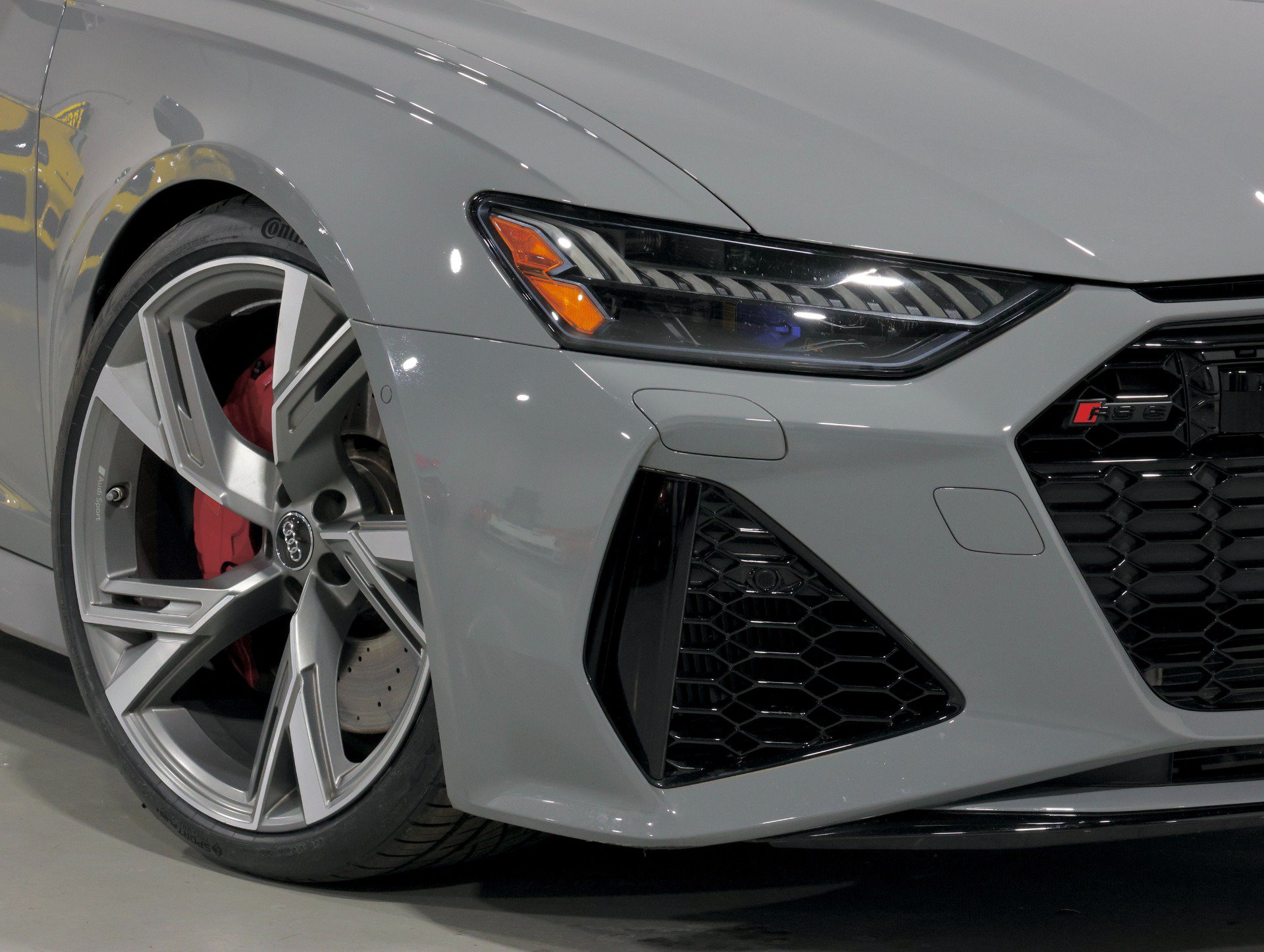 Used 2021 Audi RS 6 AWD/4WD image 35