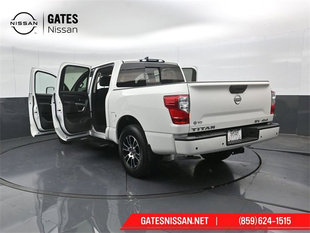 Used 2024 Nissan Titan SV w/ SV Convenience Package image 50
