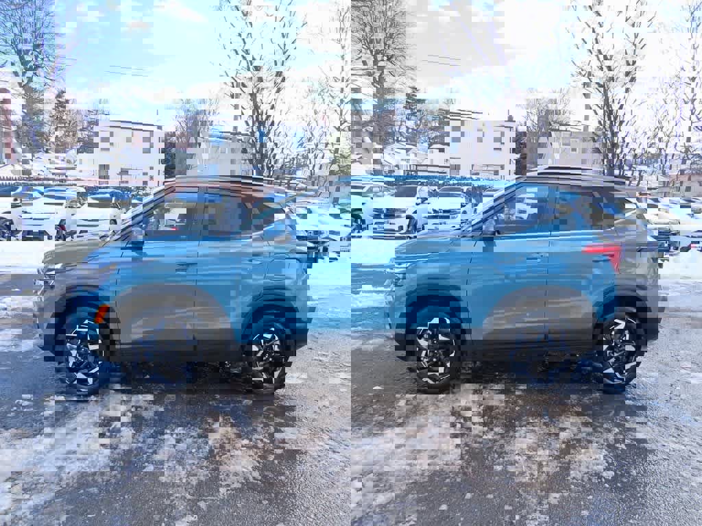 Used 2025 Kia Seltos EX image 3