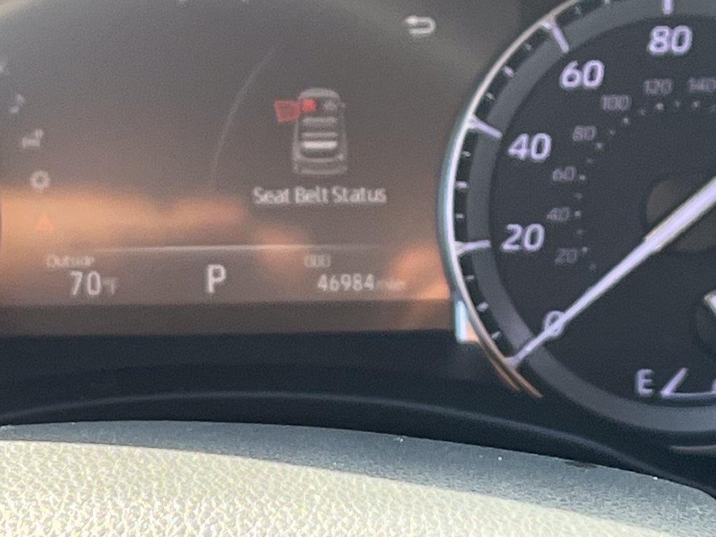 Used 2022 Toyota Highlander XLE FWD image 16