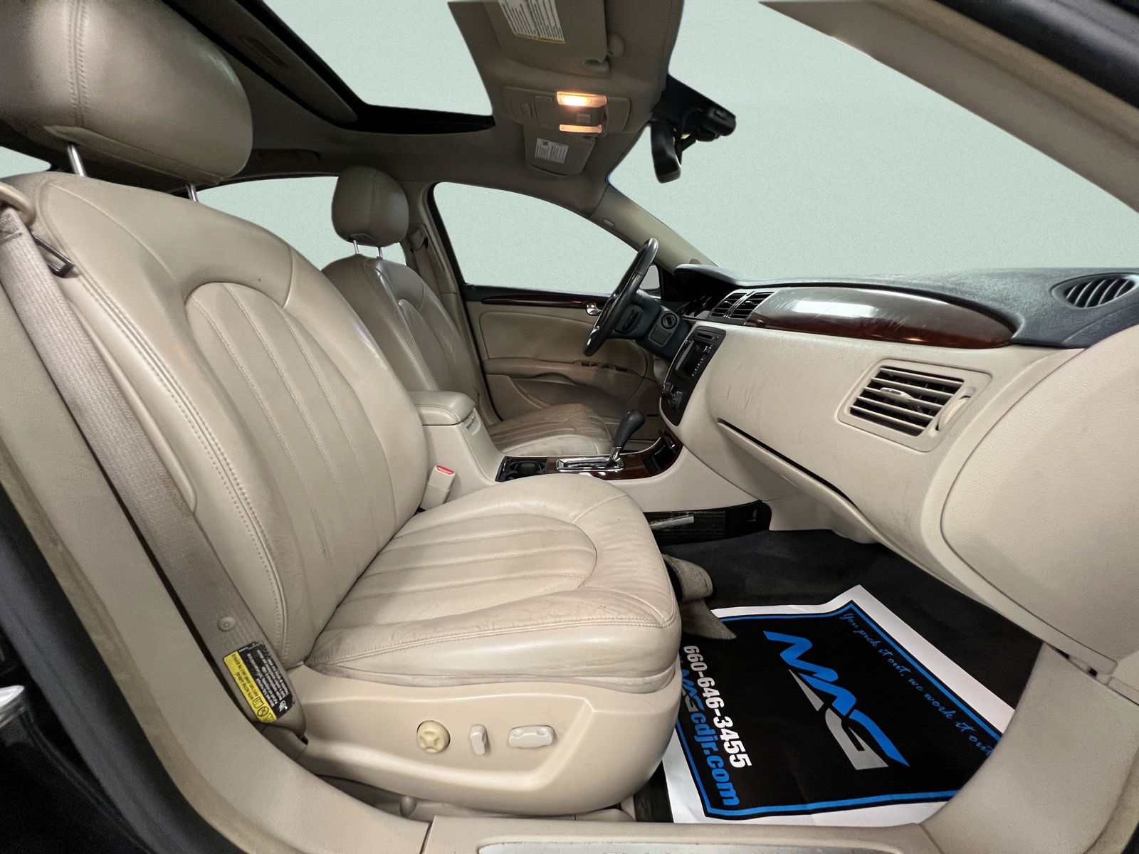 Used 2006 Buick Lucerne CXS w/ Driver Confidence Package FWD image 35