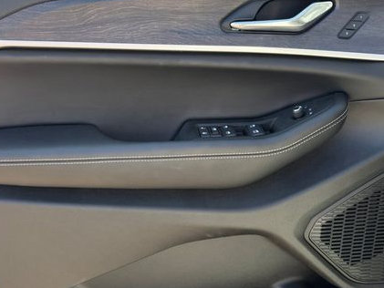 New 2025 Jeep Grand Cherokee Limited w/ Black Appearance Package AWD/4WD image 15