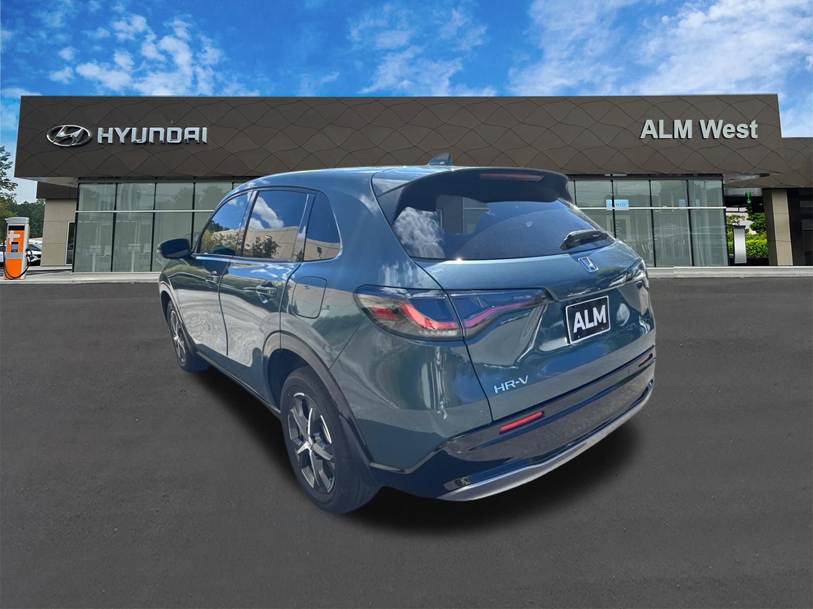 Used 2024 Honda HR-V EX-L image 7