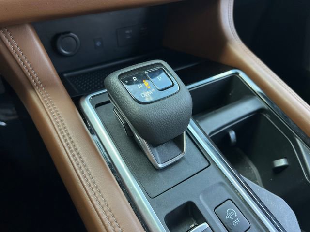 Used 2022 Nissan Pathfinder Platinum w/ Cargo Package image 26