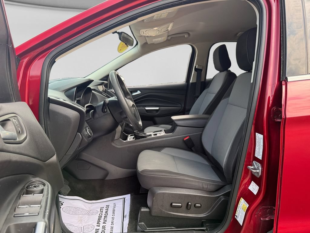 Used 2019 Ford Escape SE FWD image 20
