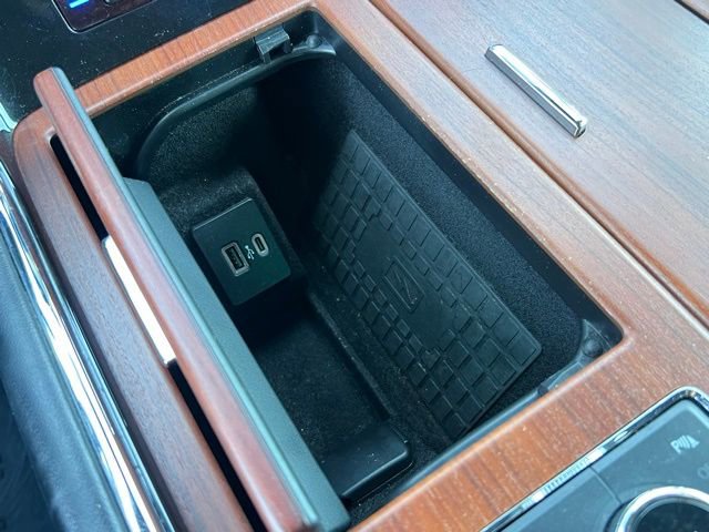 Used 2020 Lincoln Navigator L Reserve w/ Luxury Package image 32