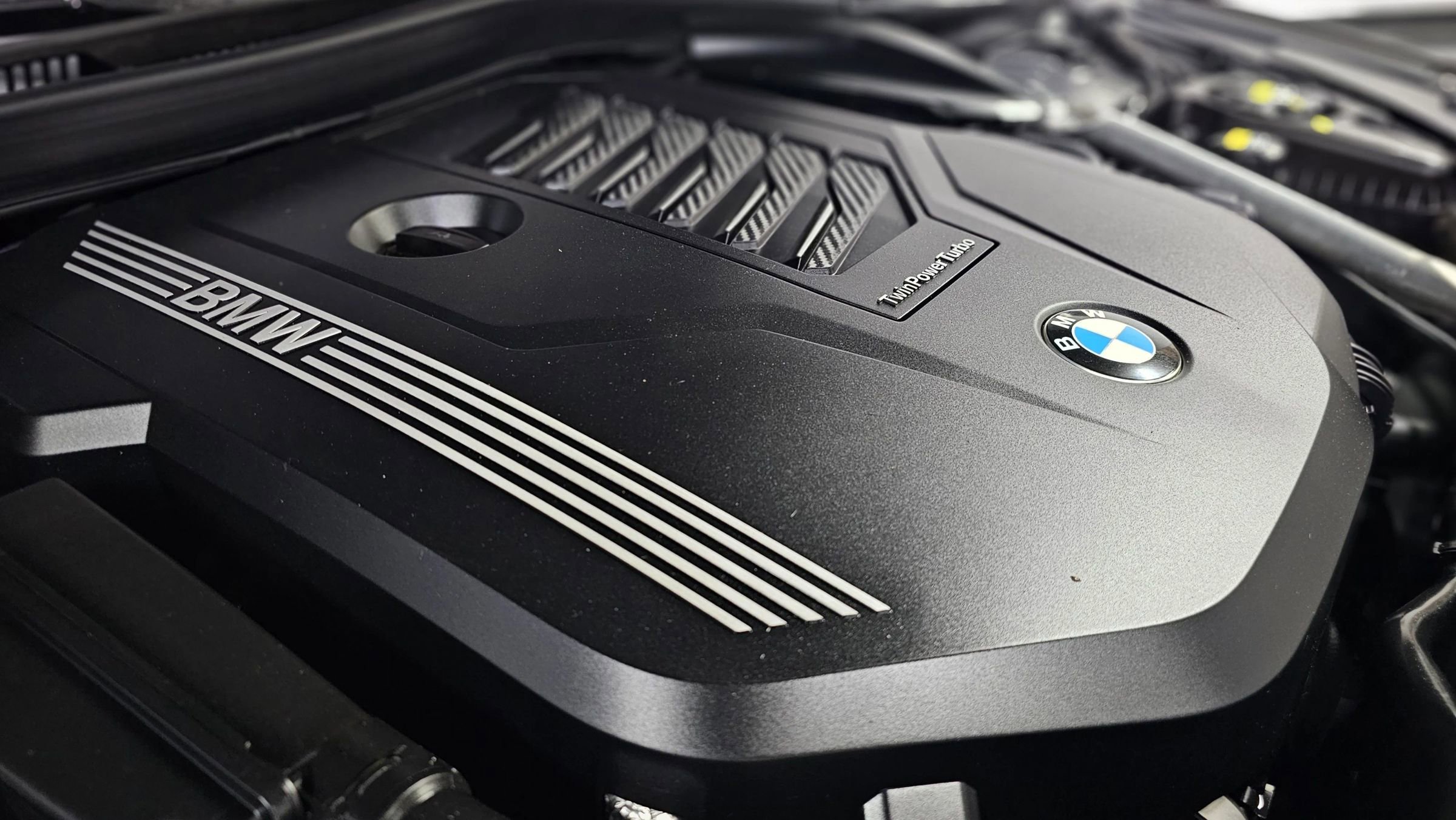 Used 2021 BMW 540i w/ M Sport Package RWD image 6