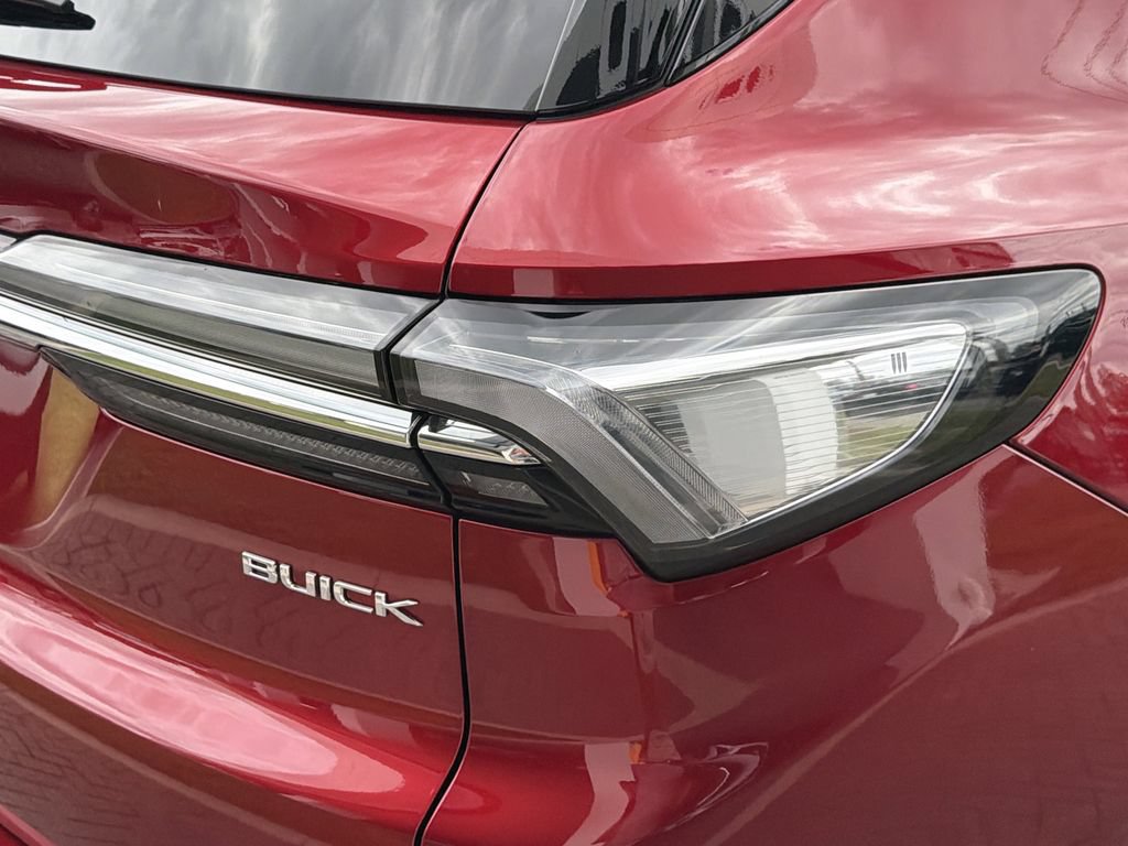 New 2026 Buick Enclave Avenir w/ Super Cruise Package FWD image 10