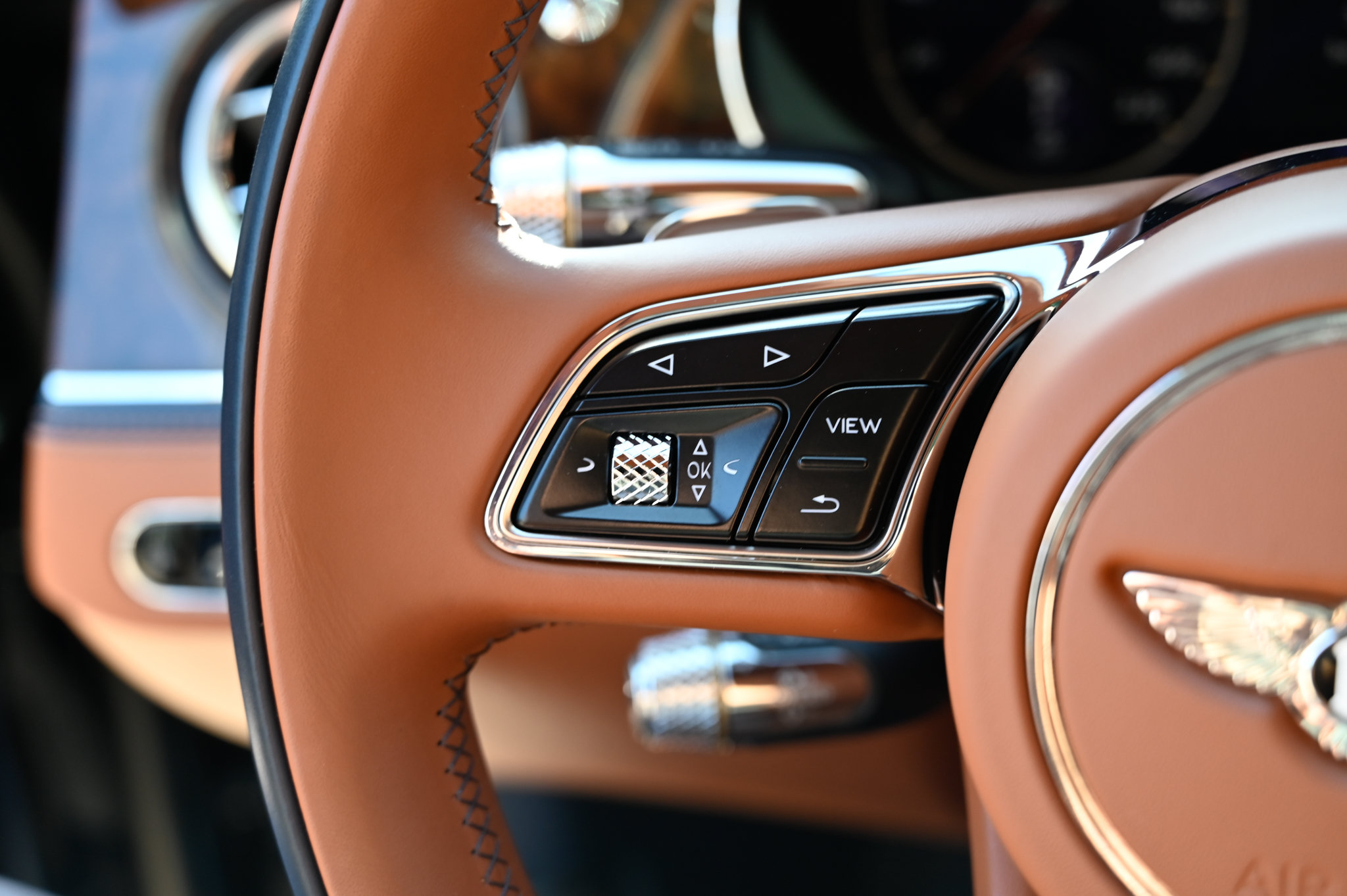 Used 2022 Bentley Flying Spur V8 AWD/4WD image 25