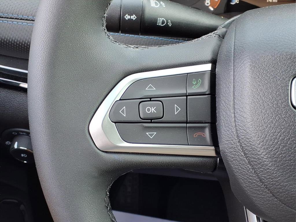 New 2026 Jeep Compass Latitude image 22