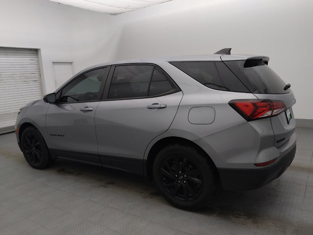 Used 2024 Chevrolet Equinox LS w/ LS Convenience Package image 3