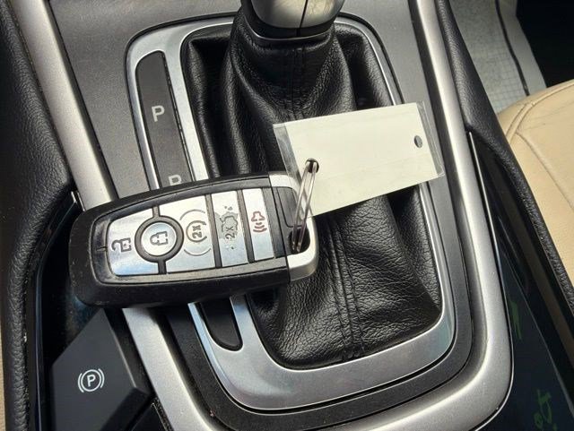 Used 2018 Ford Edge SEL w/ Equipment Group 201A FWD image 32