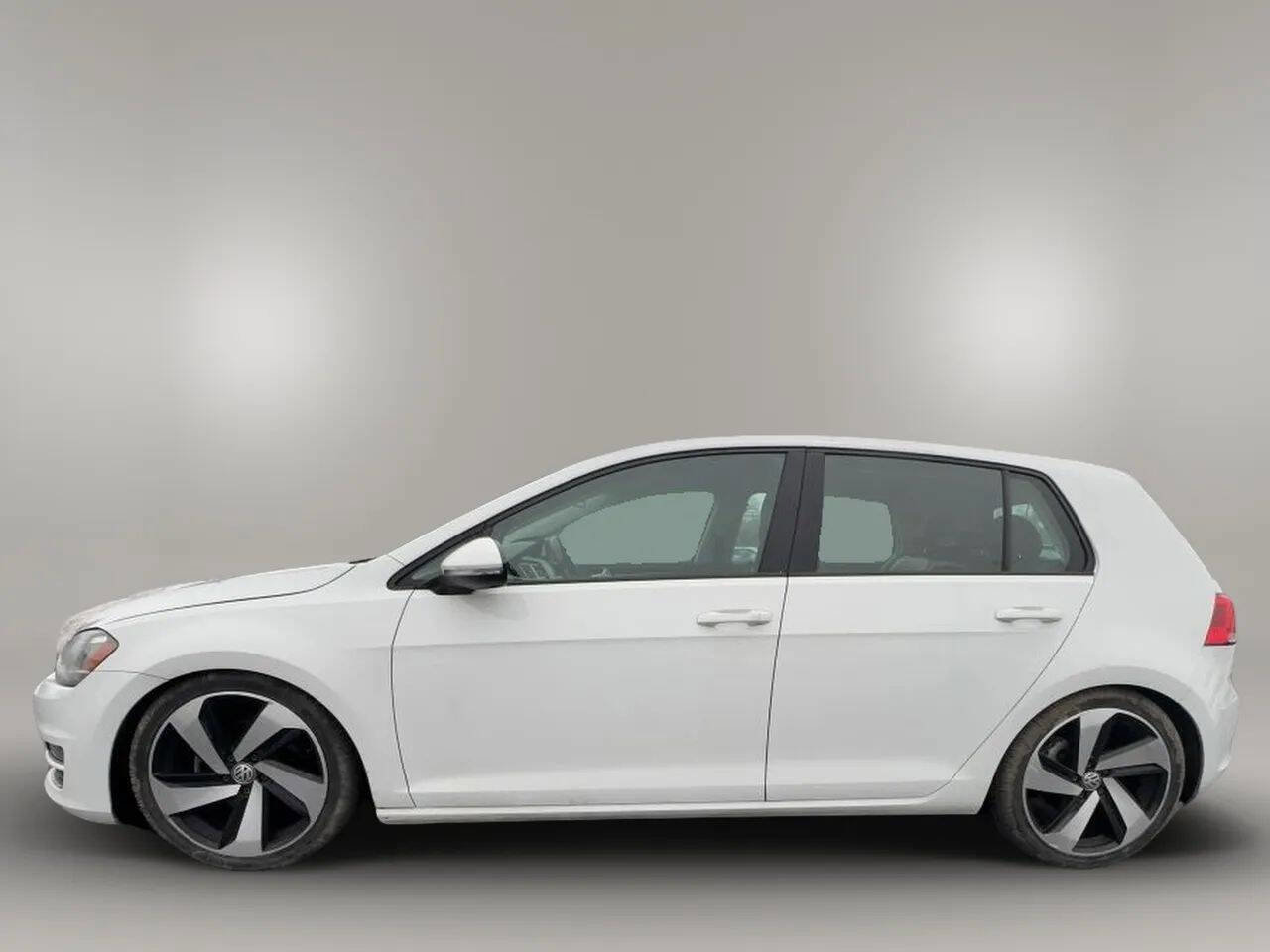 Used 2015 Volkswagen Golf TDI SEL w/ Lighting Package (SEL) image 7