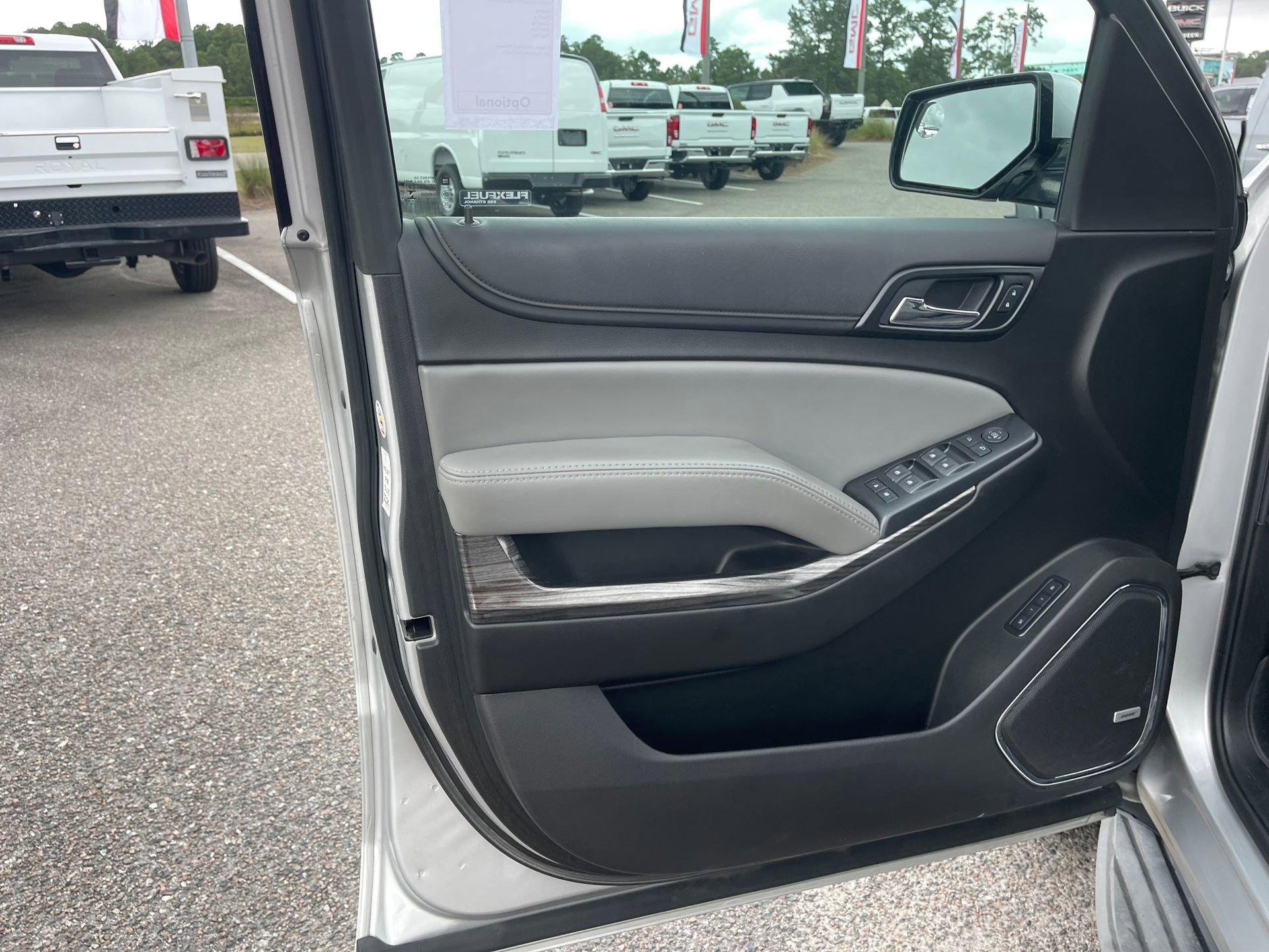 Used 2019 Chevrolet Tahoe LT image 16