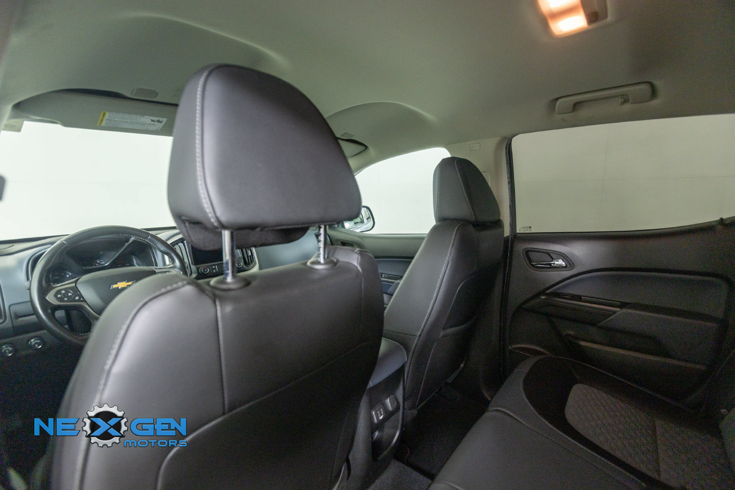Used 2022 Chevrolet Colorado Z71 AWD/4WD image 30