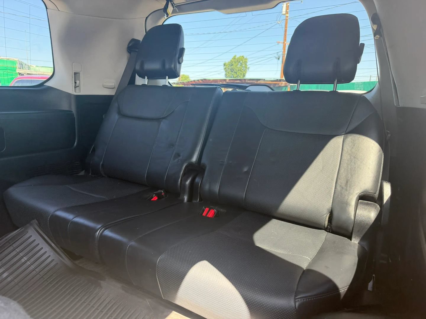 Used 2017 Lexus LX 570 4WD w/ Luxury Package image 14
