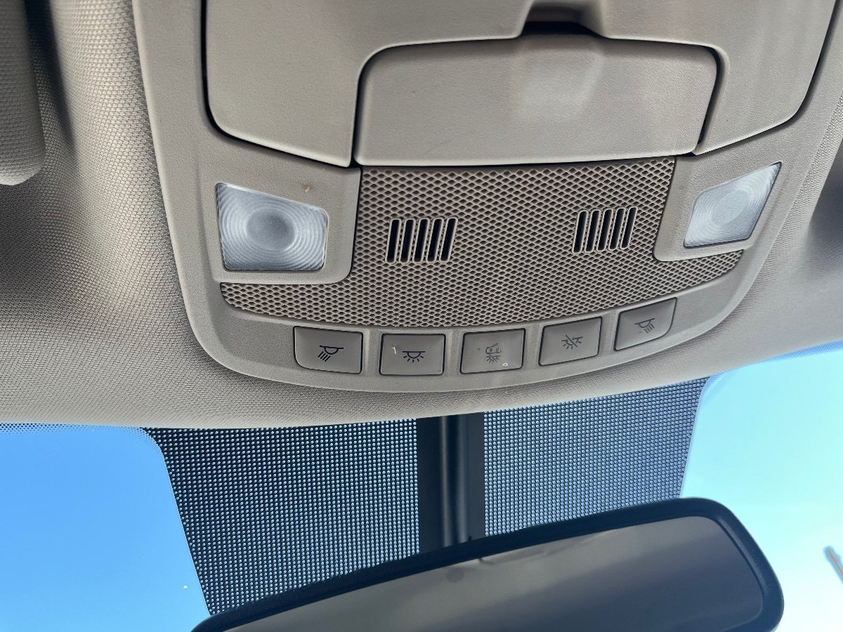 Used 2018 Ford Expedition XLT w/ Equipment Group 202A RWD image 23