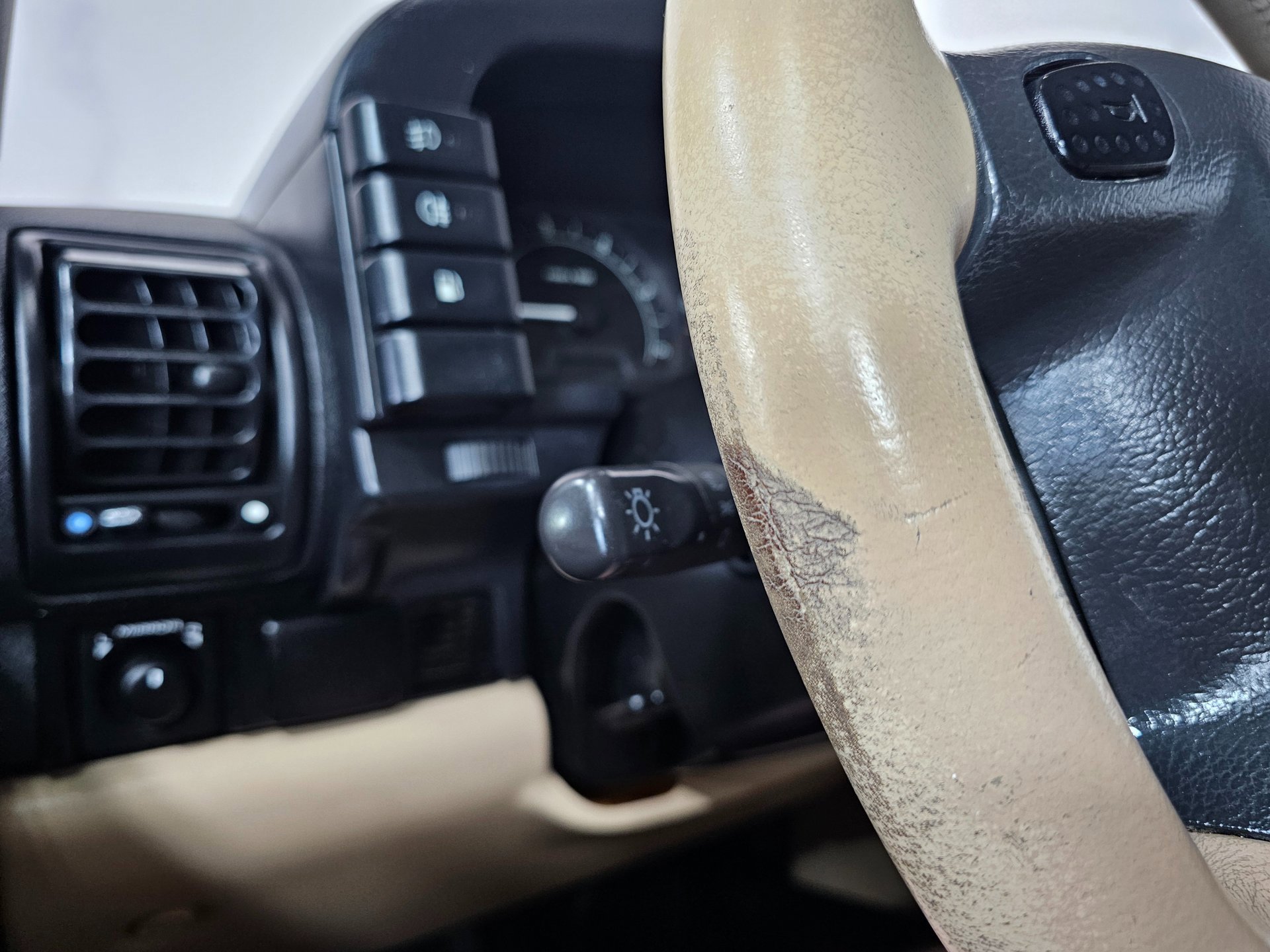 Used 2003 Land Rover Discovery SE image 33