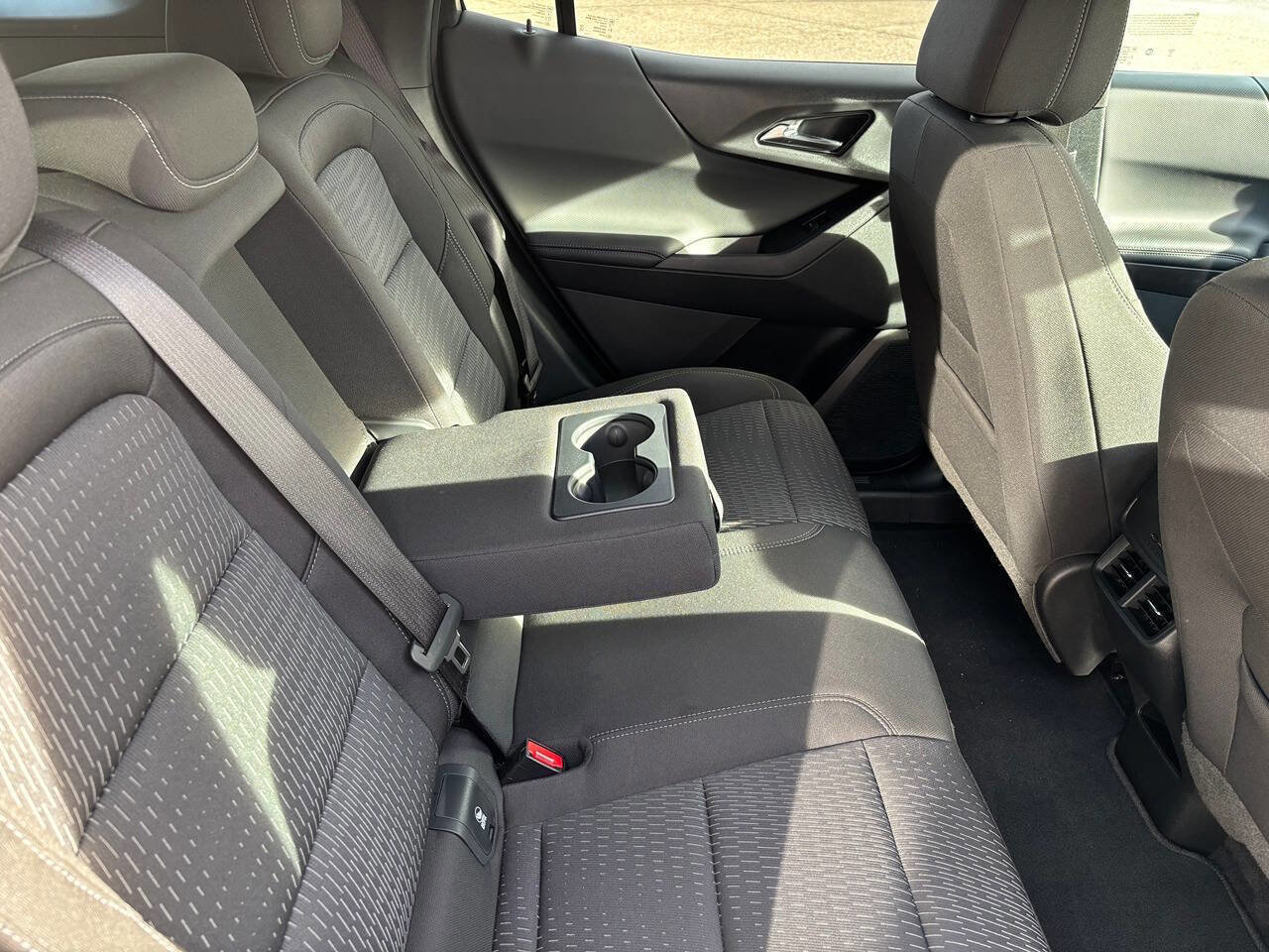 Used 2025 Chevrolet Equinox LT image 17