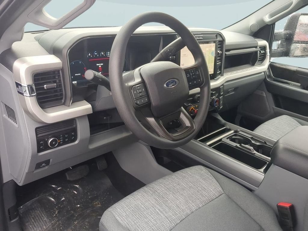 New 2026 Ford F250 XLT w/ XLT Premium Package AWD/4WD image 12