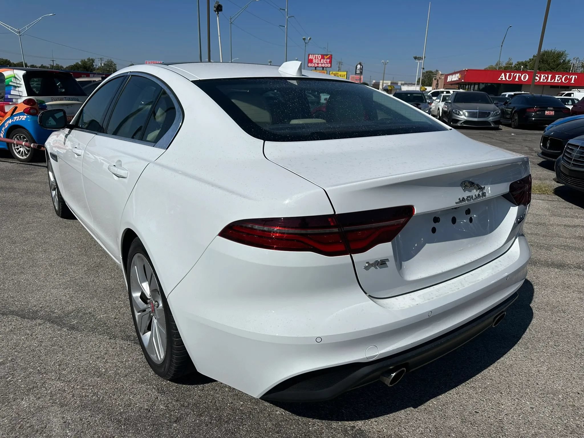Used 2020 Jaguar XE S RWD image 34