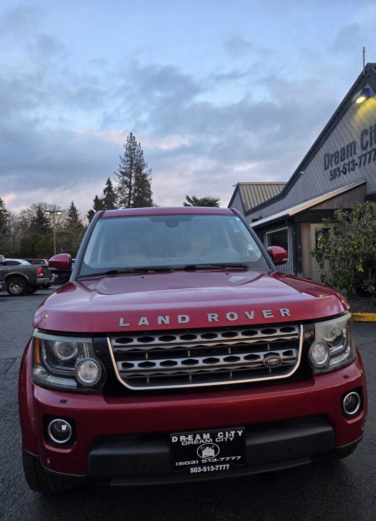Used 2015 Land Rover LR4 HSE AWD/4WD image 4