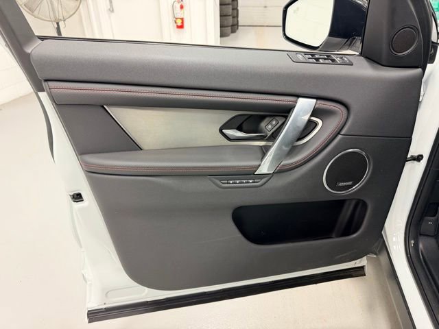 Used 2023 Land Rover Discovery Sport SE R-Dynamic image 21