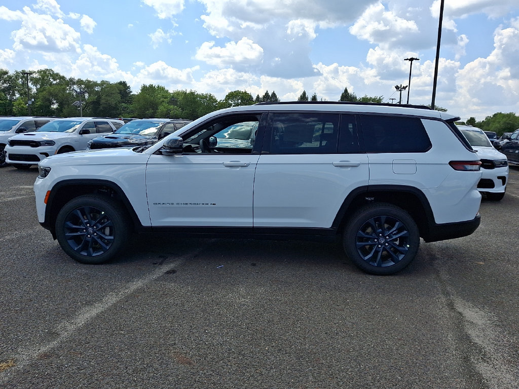 New 2026 Jeep Grand Cherokee L Limited AWD/4WD image 5