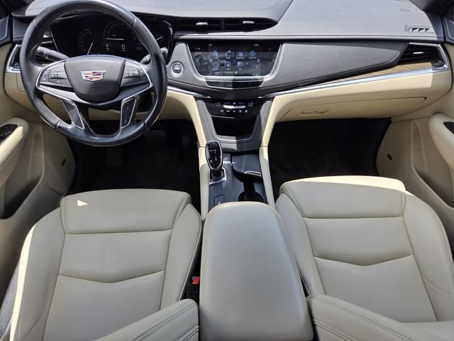 Used 2019 Cadillac XT5 FWD image 12
