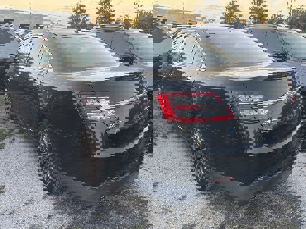 Used 2017 Ford Taurus Limited FWD image 7