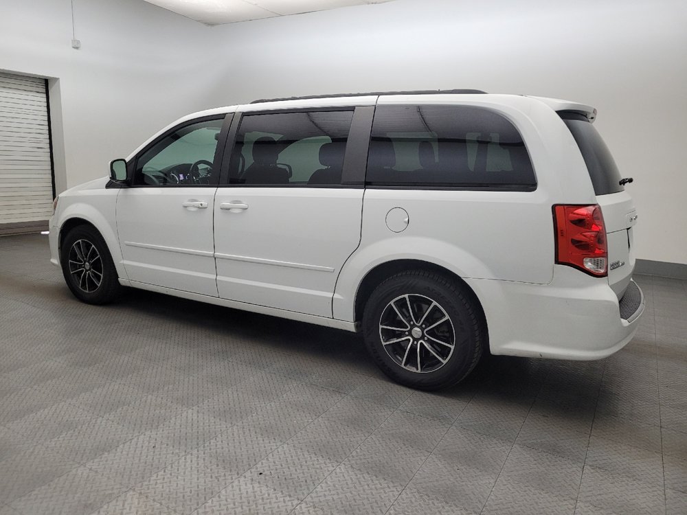Used 2017 Dodge Grand Caravan GT FWD image 3