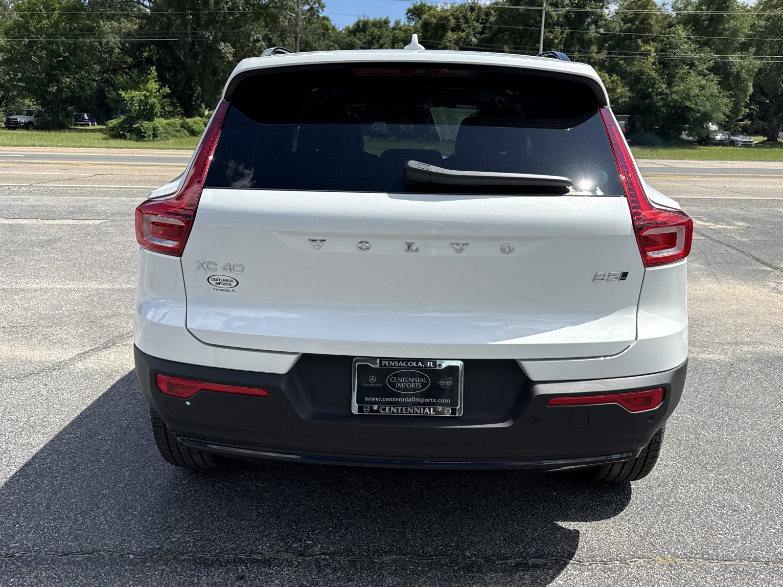 New 2026 Volvo XC40 B5 Ultra w/ Protection Package Premier AWD/4WD image 4