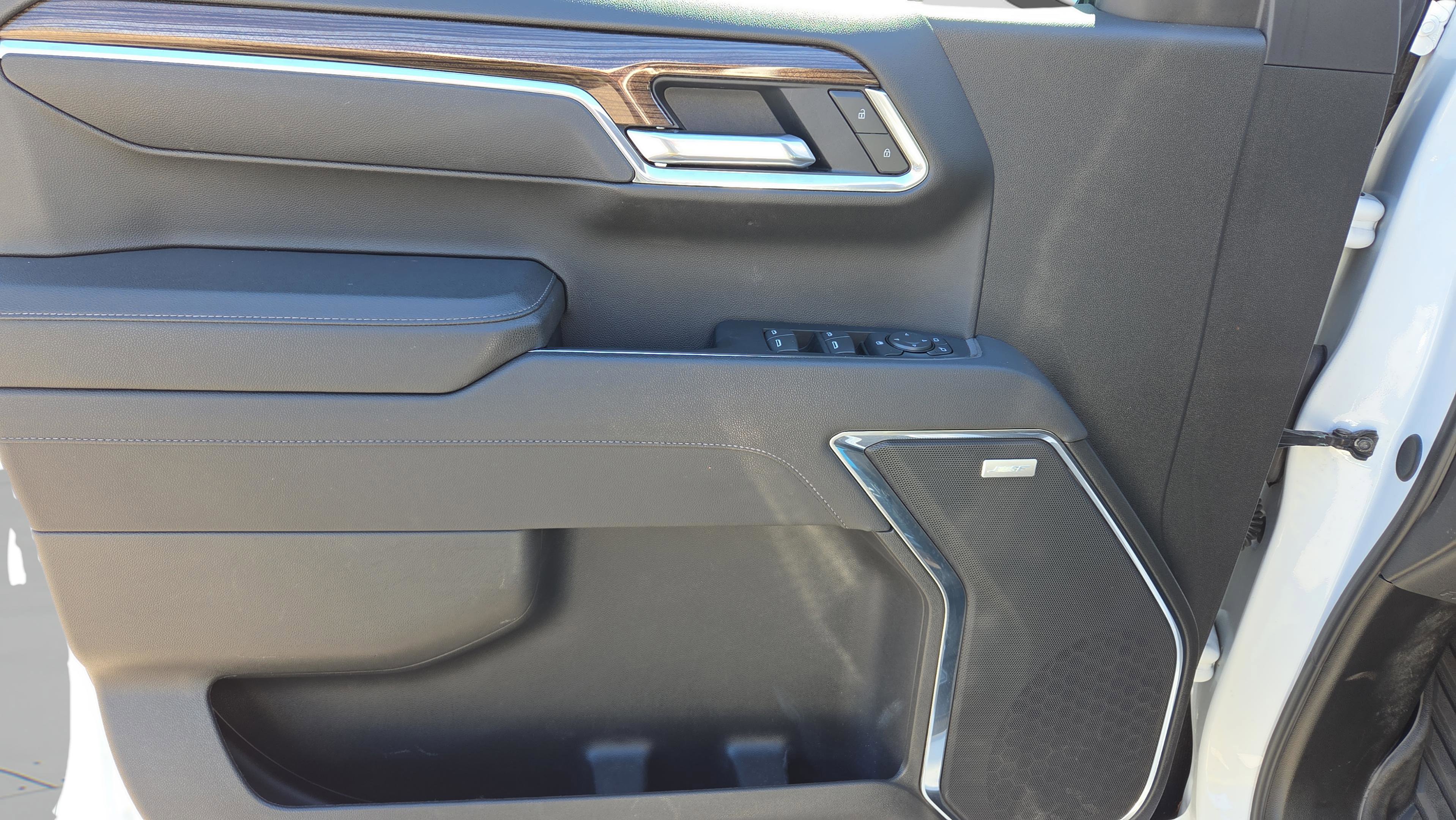 Certified 2025 Chevrolet Silverado 1500 LT Trail Boss w/ Convenience Package II AWD/4WD image 23