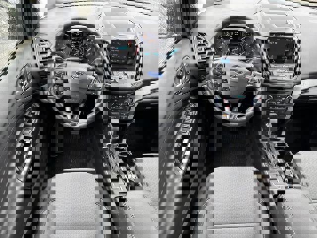 Used 2019 Ford Escape SE image 18