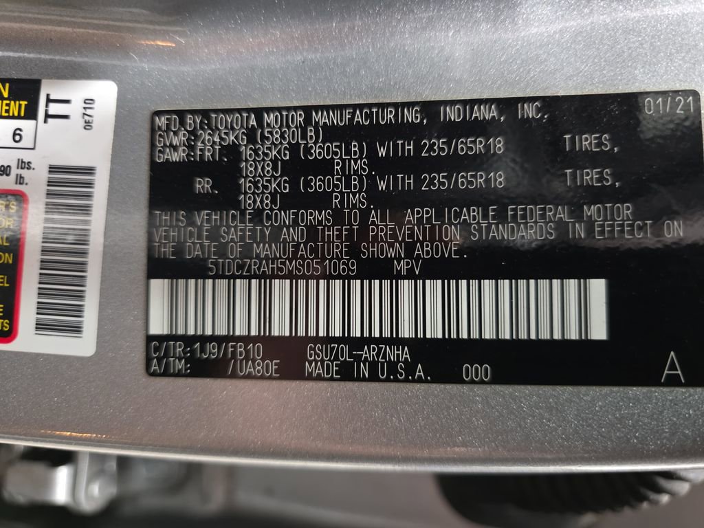 Used 2021 Toyota Highlander L image 40