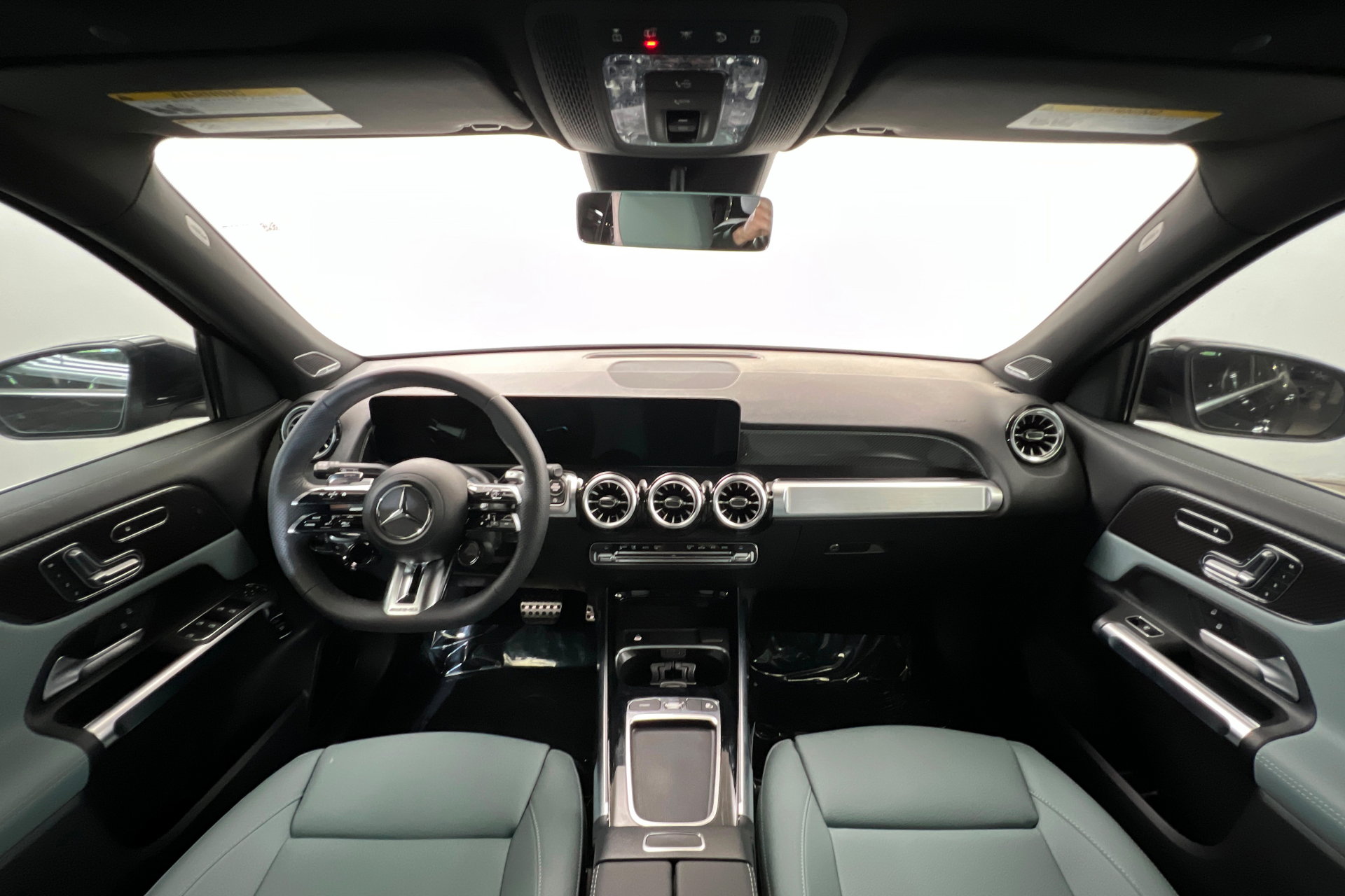 New 2026 Mercedes-Benz GLB 35 AMG AMG GLB 35 image 9