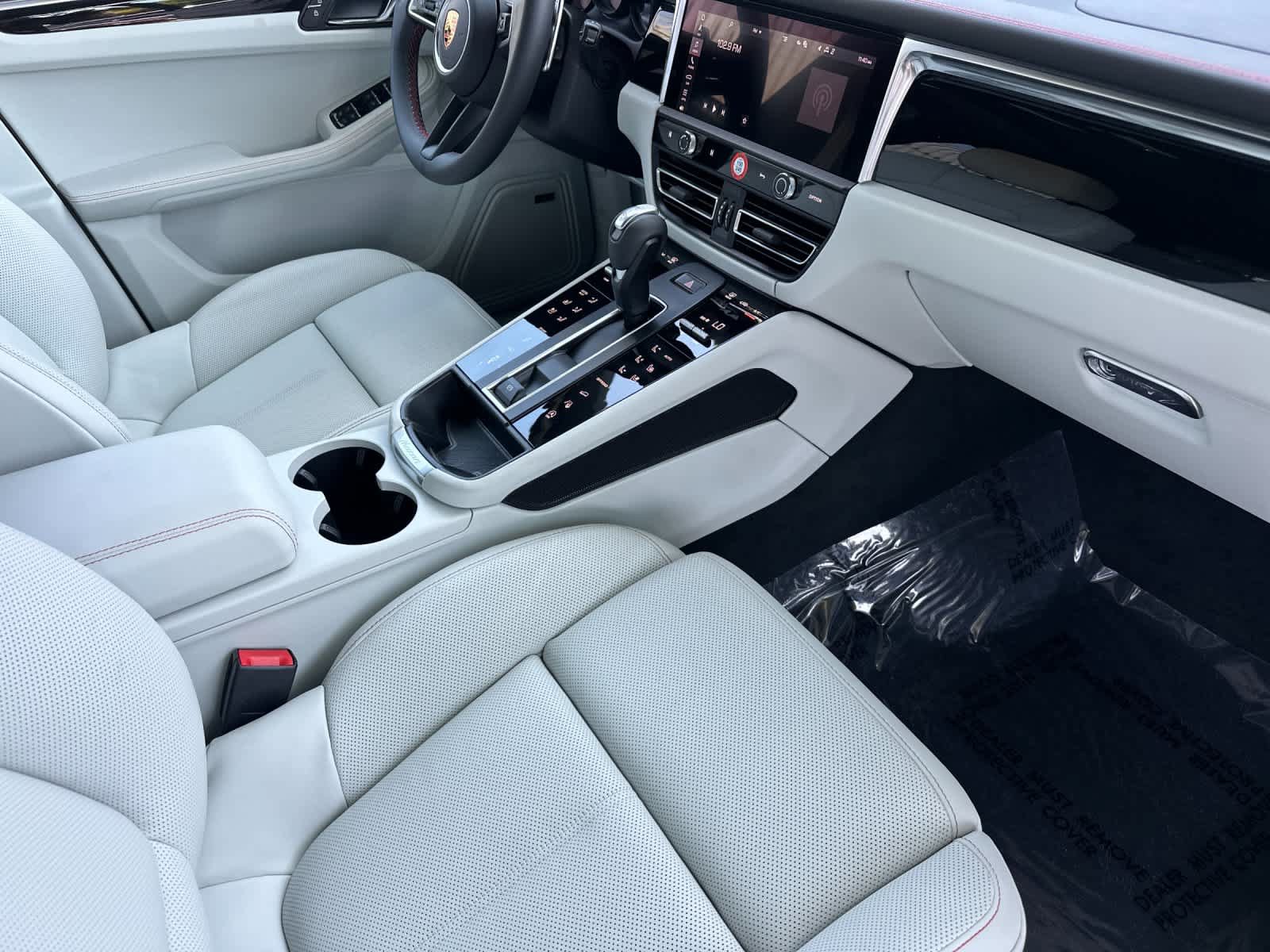 New 2026 Porsche Macan S AWD/4WD image 17