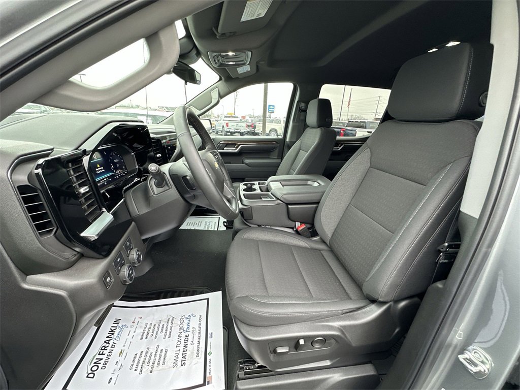Used 2025 Chevrolet Silverado 1500 LT image 11