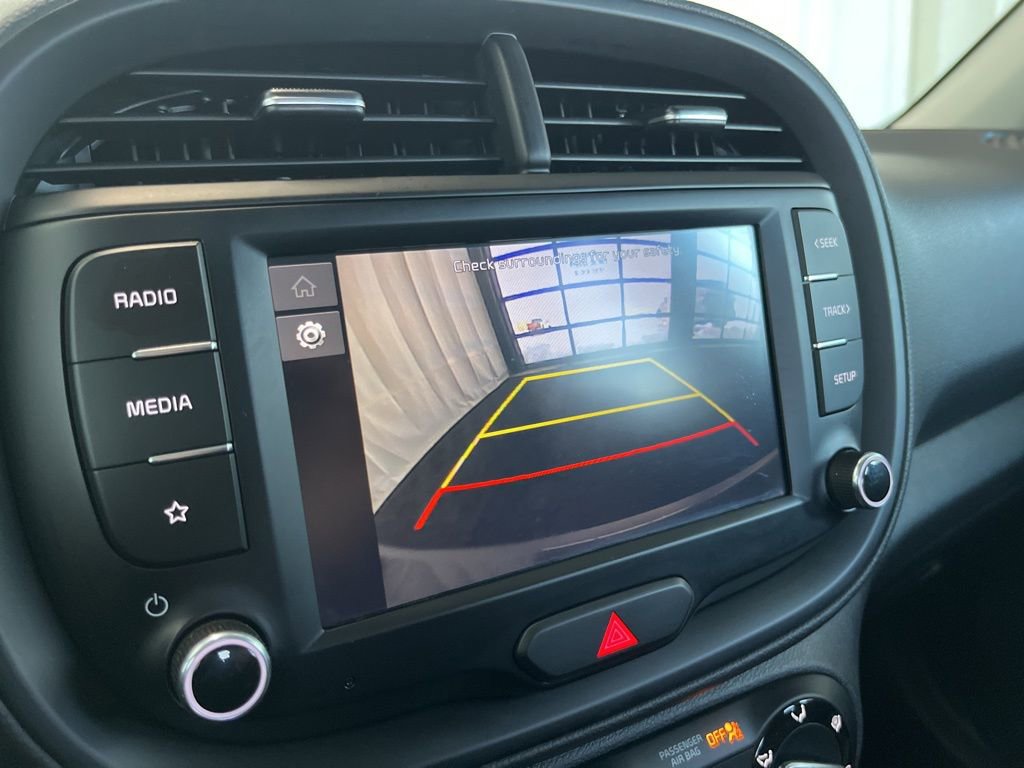 Used 2023 Kia Soul LX FWD image 14