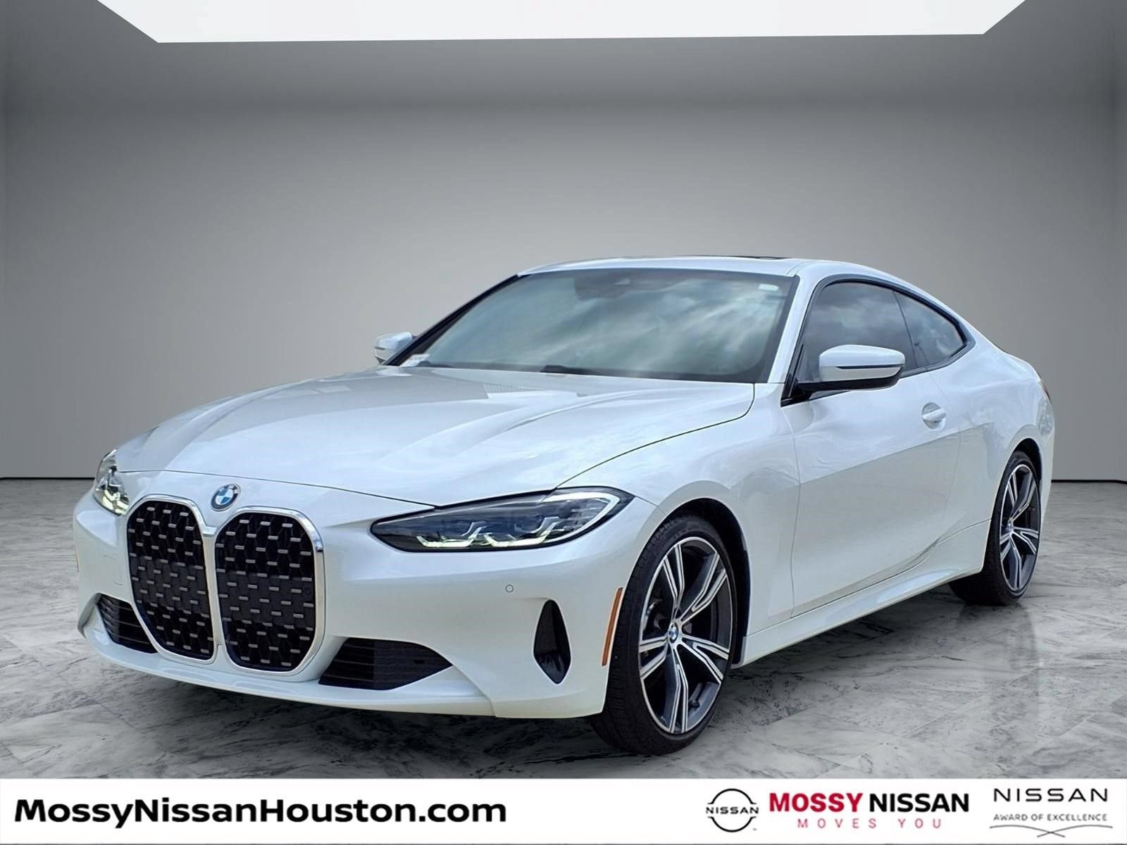 Used 2021 BMW 430i Coupe w/ Convenience Package RWD image 4