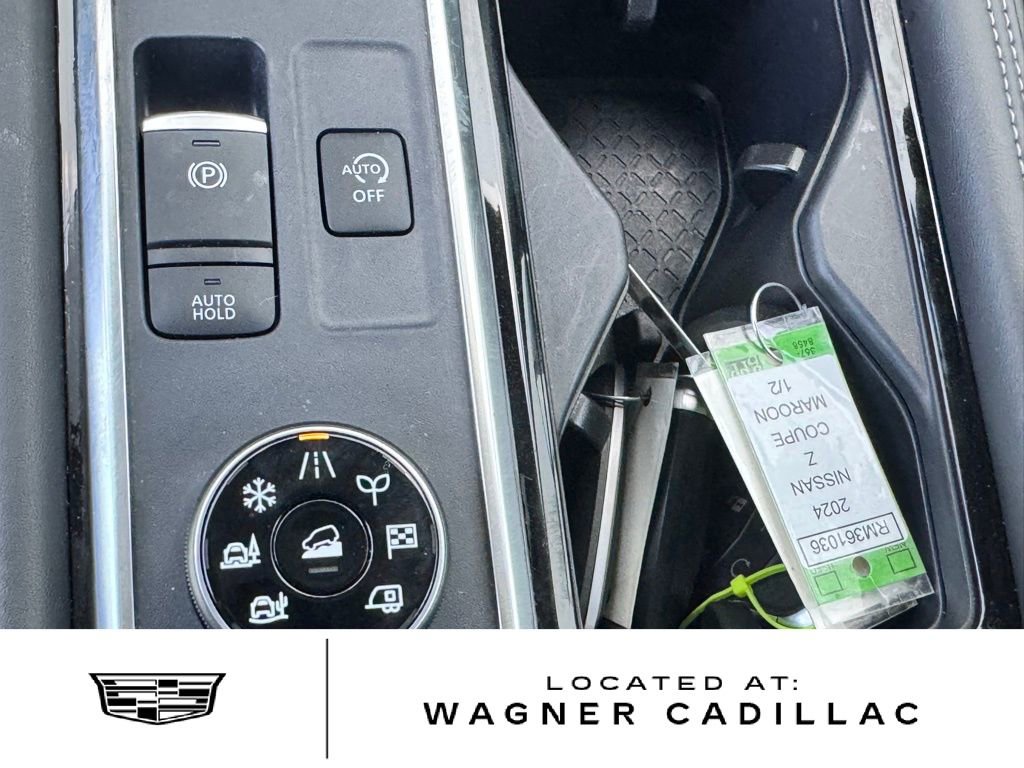 Used 2024 Nissan Pathfinder Platinum image 29