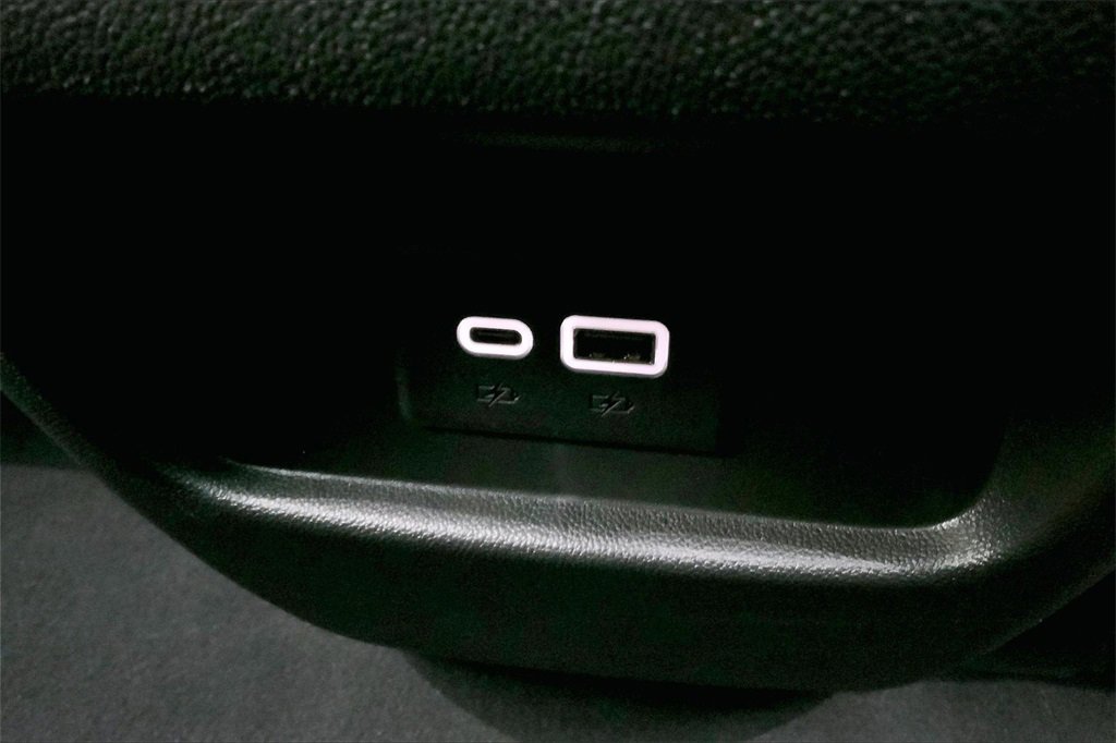 Used 2025 Cadillac XT5 Premium Luxury w/ LPO, Premium Carpet Package image 37